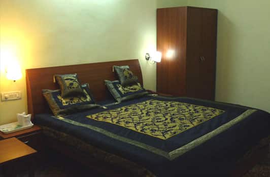 Hotel Kapoor Palace, Katra 4
